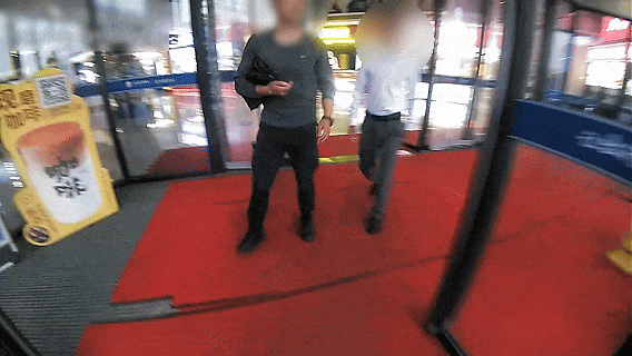 上门取走19万元<strong></p>
<p>比特币兑人民币</strong>，杭州一西装革履“金融专员”被抓！在高速服务区被抓，车上塞满现金