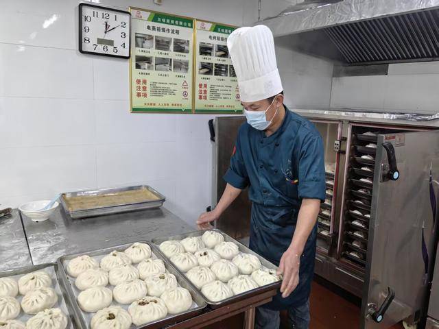 因为包子太好吃<strong></p>
<p>比特币怎么玩</strong>,河南这家物流企业出圈了!