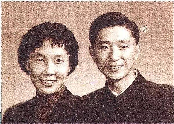 钟瑞去世<strong></p>
<p>比特币怎么玩</strong>!宋世雄永别爱妻!