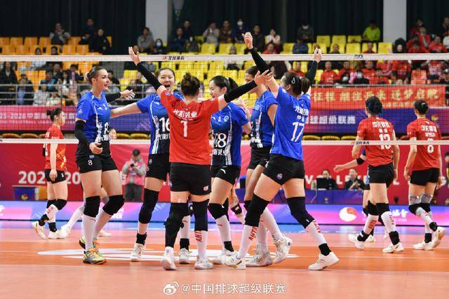 排超新格局上海女排一家独大?赢下卫冕冠军江苏女排后<strong></p>
<p>比特币行情k线图</strong>,蔡斌却这样说……