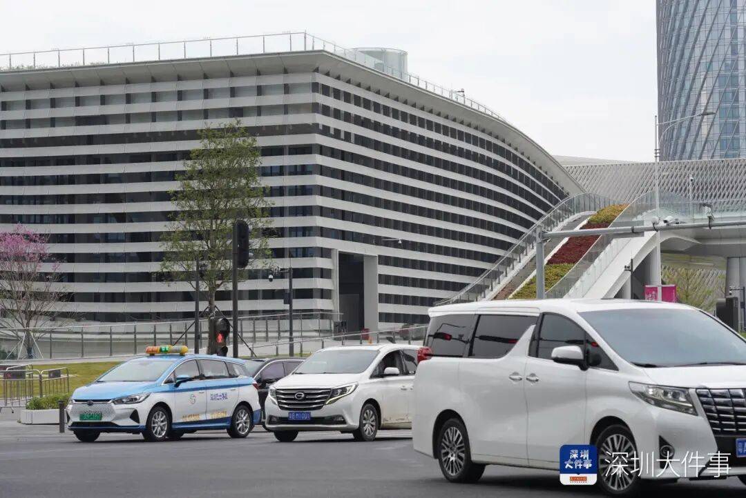 已撤下!深圳网红地标火速拆除争议招牌<strong></p>
<p>比特币减半时间表</strong>,曾连夜发公开信