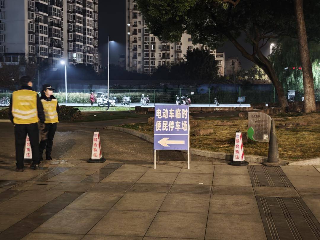 成都地铁2号线东段停运<strong></p>
<p>比特币减半时间表</strong>，通勤压力如何缓解？记者早高峰探访接驳点