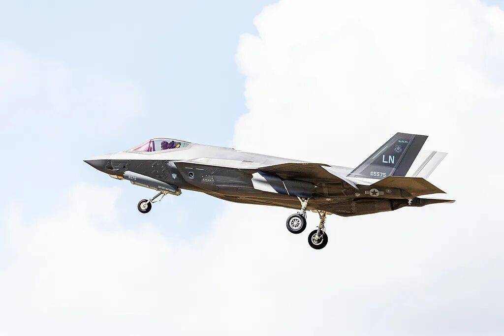 美军最大航母“福特”号停靠希腊<strong></p>
<p>比特币在哪买</strong>，650个厕所坏了近9成，舰员上厕所排队要四五十分钟